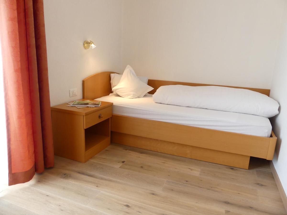 Garni Hotel Dorothea Tirolo Eksteriør billede