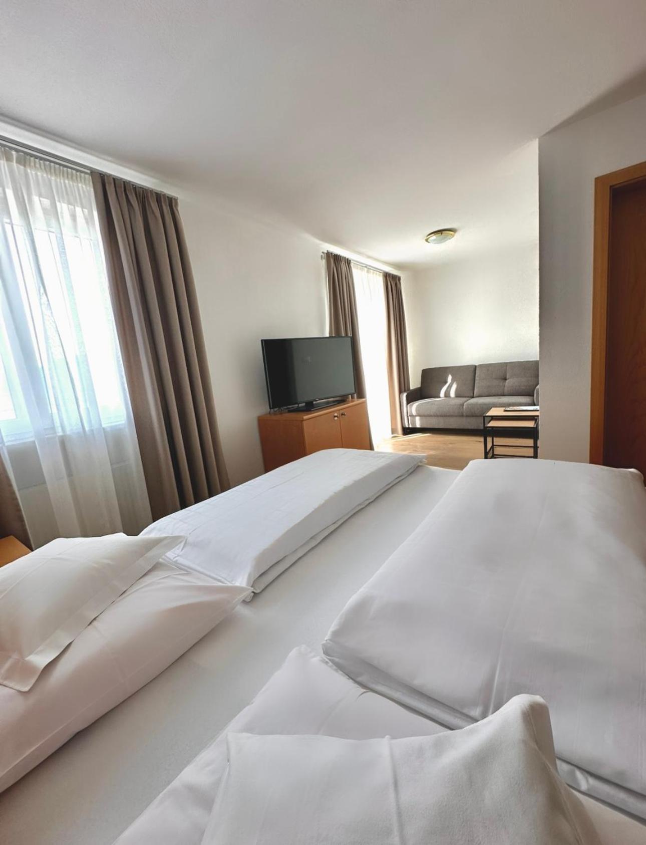 Garni Hotel Dorothea Tirolo Eksteriør billede