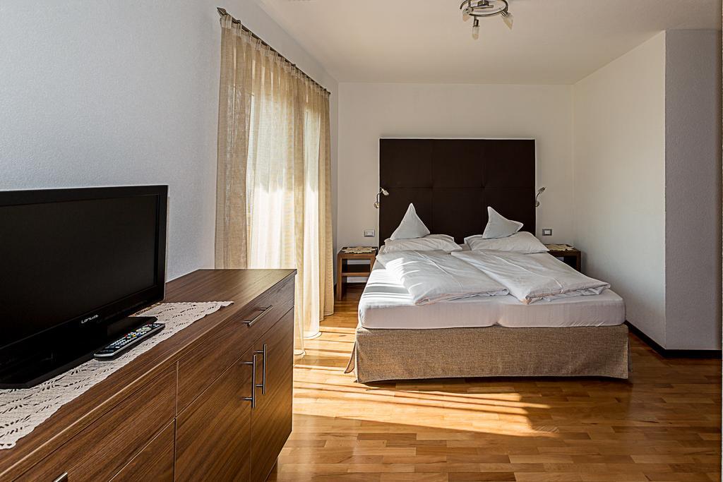 Garni Hotel Dorothea Tirolo Eksteriør billede